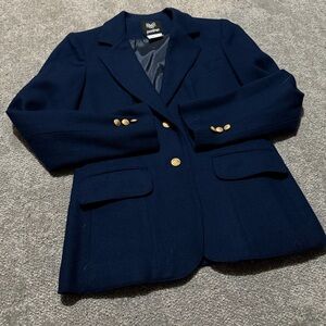 Pantter 100% wool vintage women’s navy blue blazer with gold buttons size 7/8